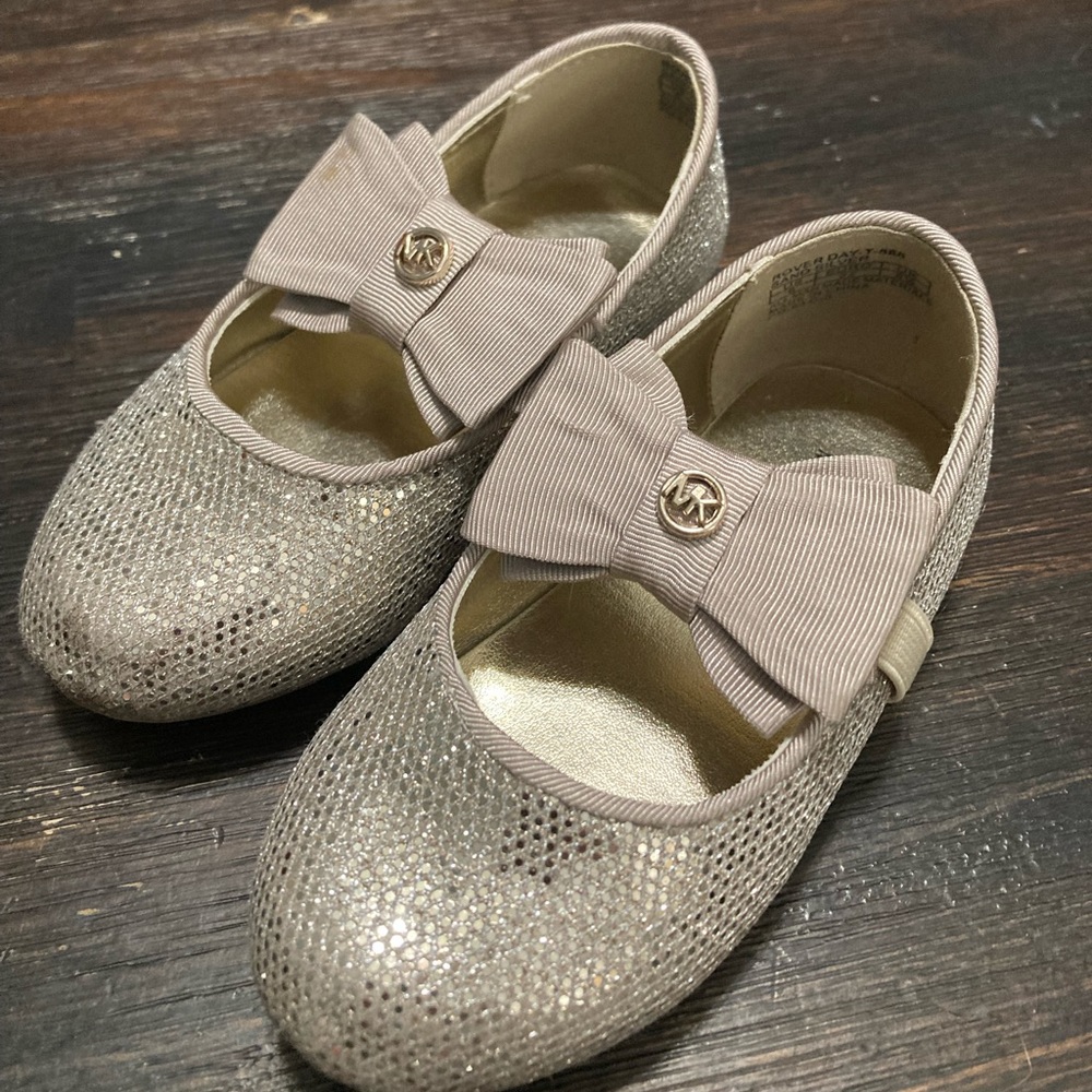 EUC little girls Michael kors dress shoes